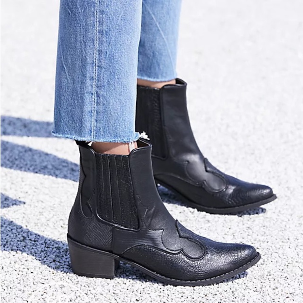 Cavalier western boots Coconuts by Matisse